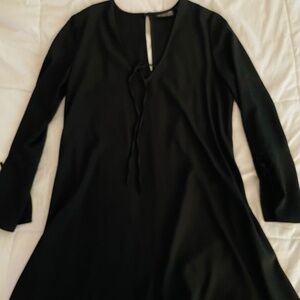 Saks 5th label tunic size small - black